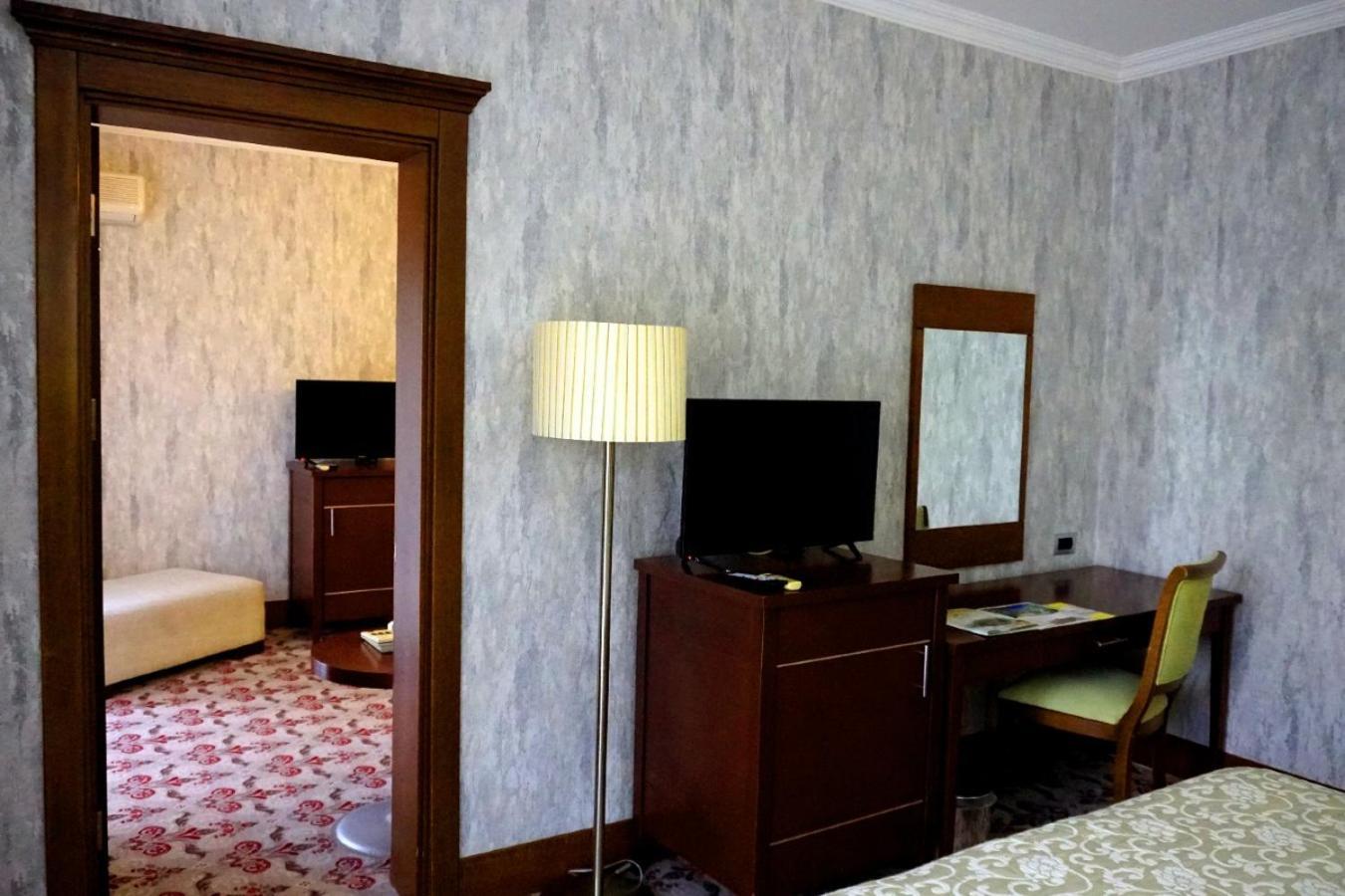 Queen Thermal Resort Hotel Emet Exteriér fotografie
